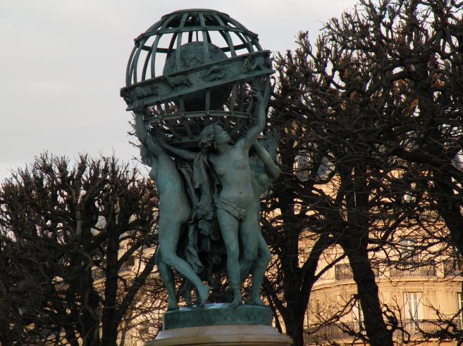  quatre filles nues portant le Monde